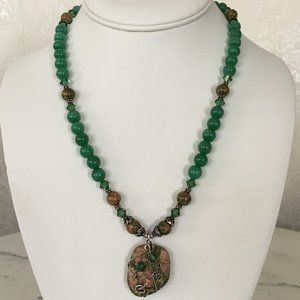 Vintage Agate Semi-Precious Pendant Necklace MINT